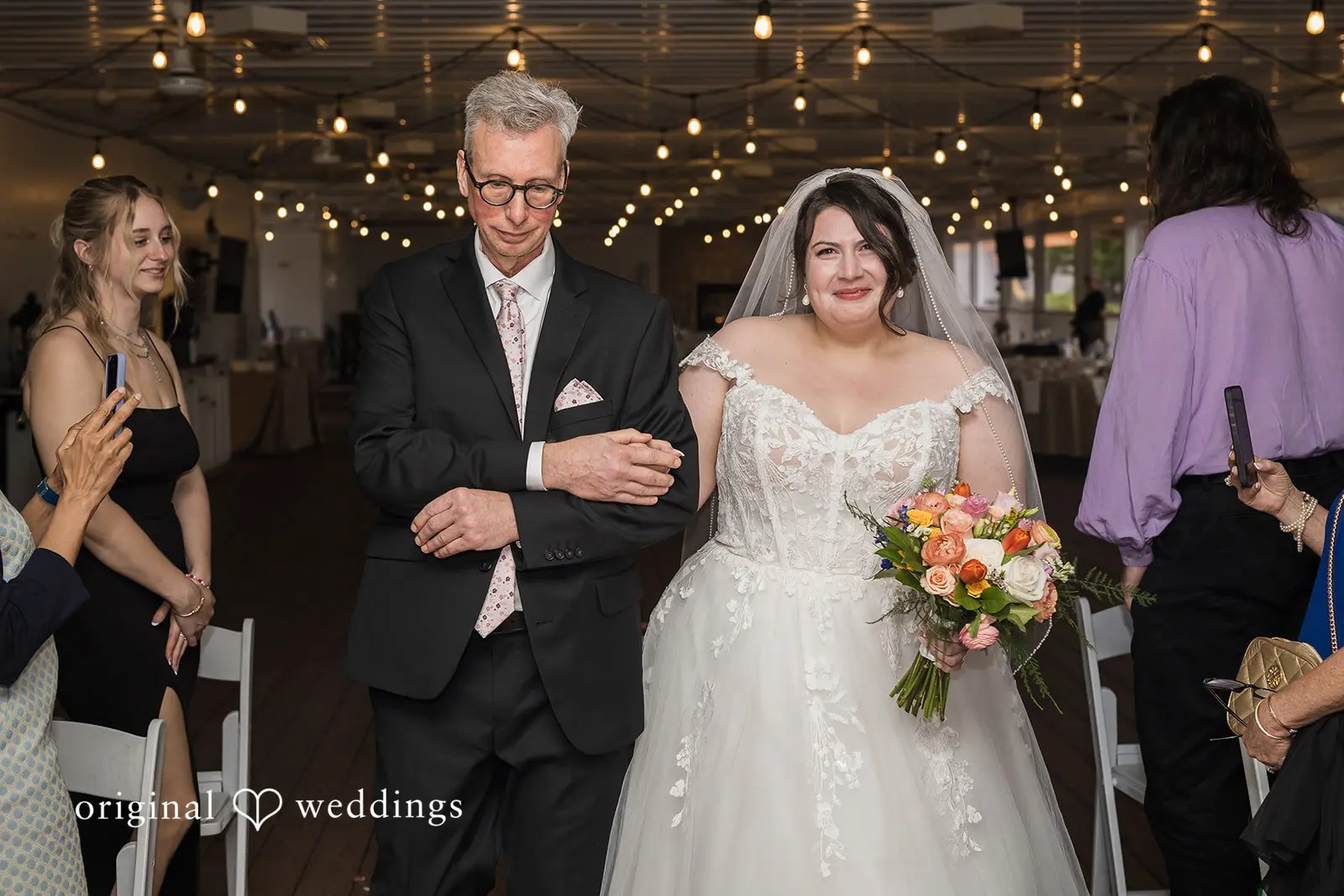 Defiance Ridge Vineyards Wedding // Gabriella & Ethan -
