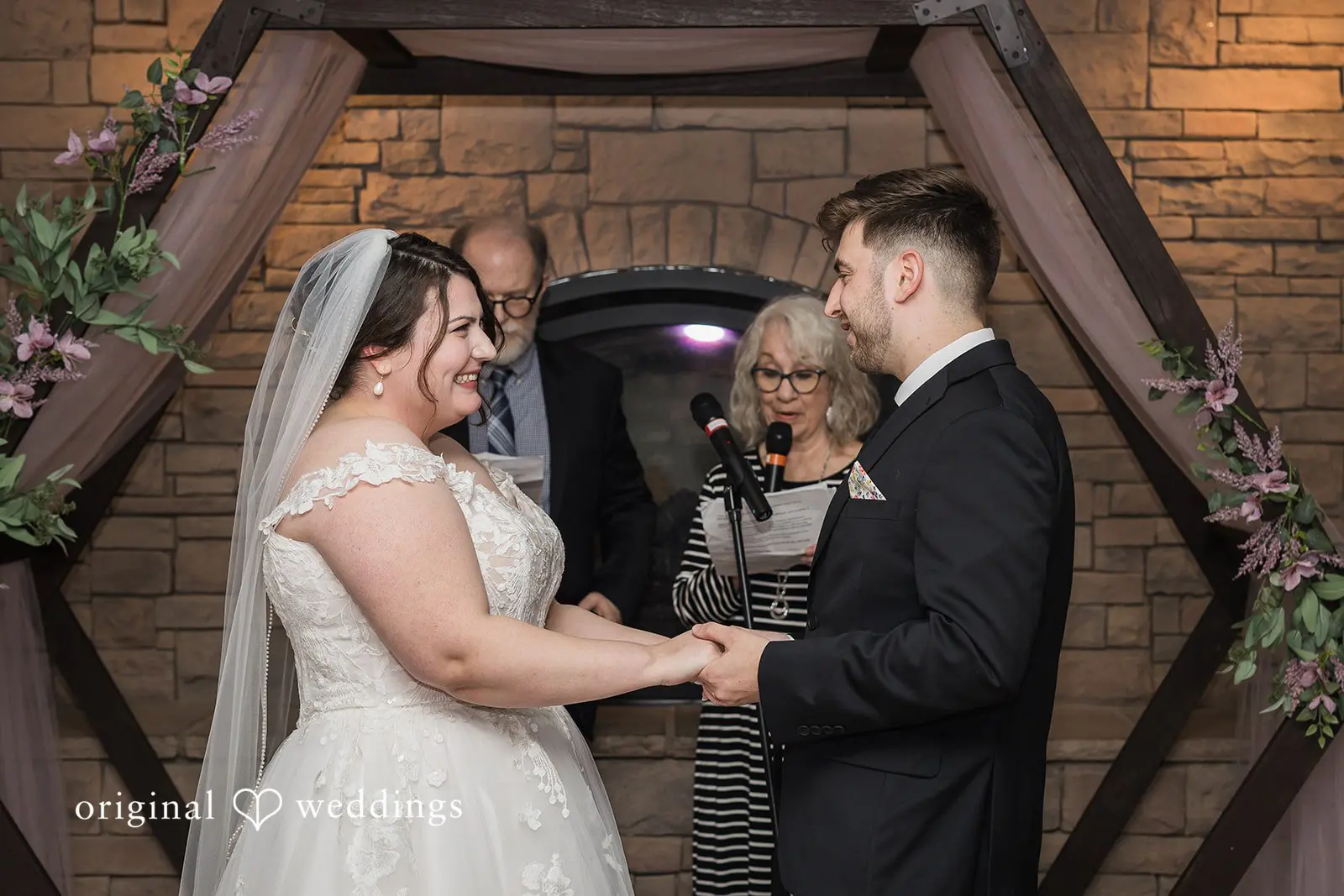 Defiance Ridge Vineyards Wedding // Gabriella & Ethan -