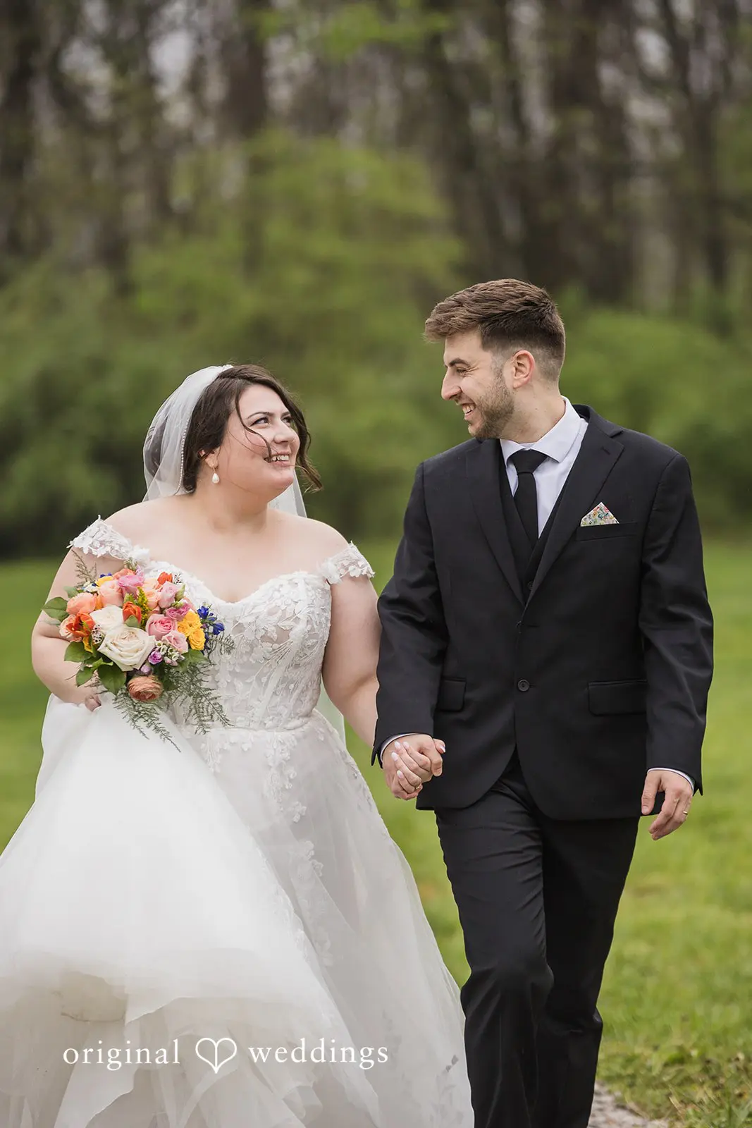 Defiance Ridge Vineyards Wedding // Gabriella & Ethan -