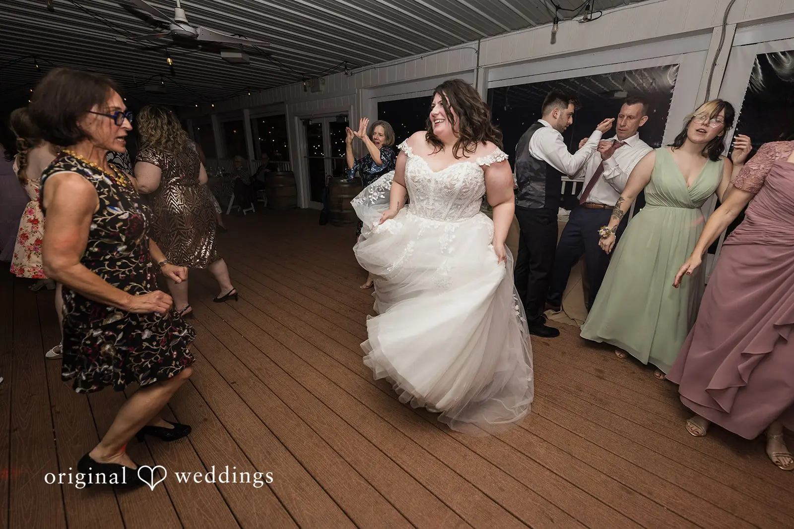 Defiance Ridge Vineyards Wedding // Gabriella & Ethan -
