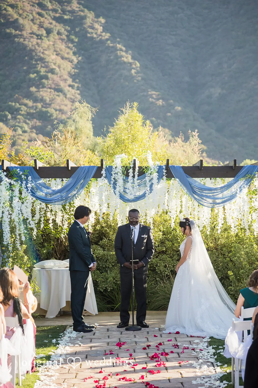 Jessica + Jaime Eagle Glen Golf Club Wedding // Jessica & Jaime -