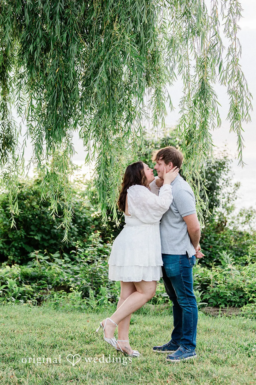 Joshua + Janissa Edgewater Park Engagement // Joshua & Janissa -
