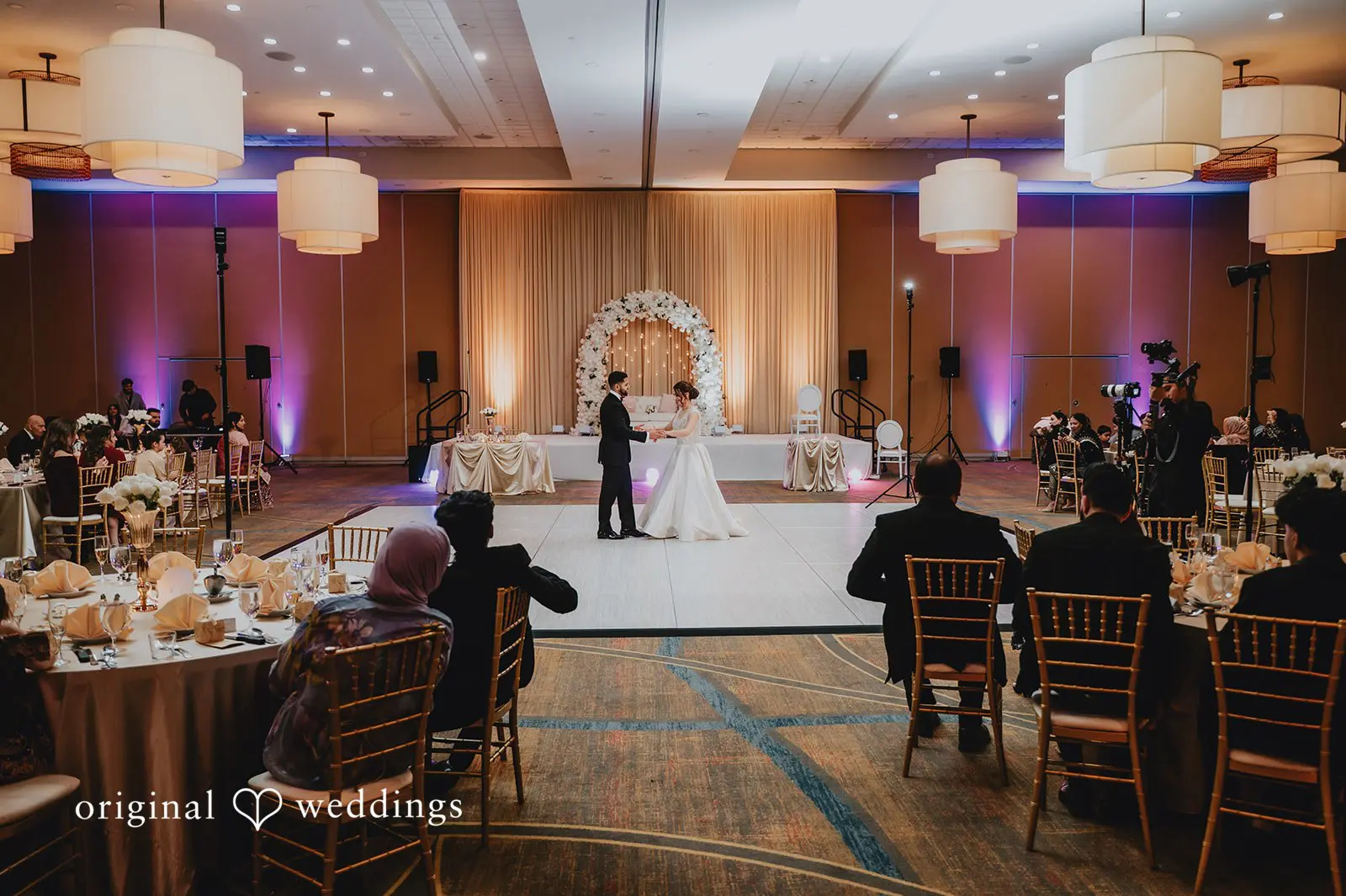 Embassy Suites by Hilton Naperville Wedding // Rhonda & Daneel -