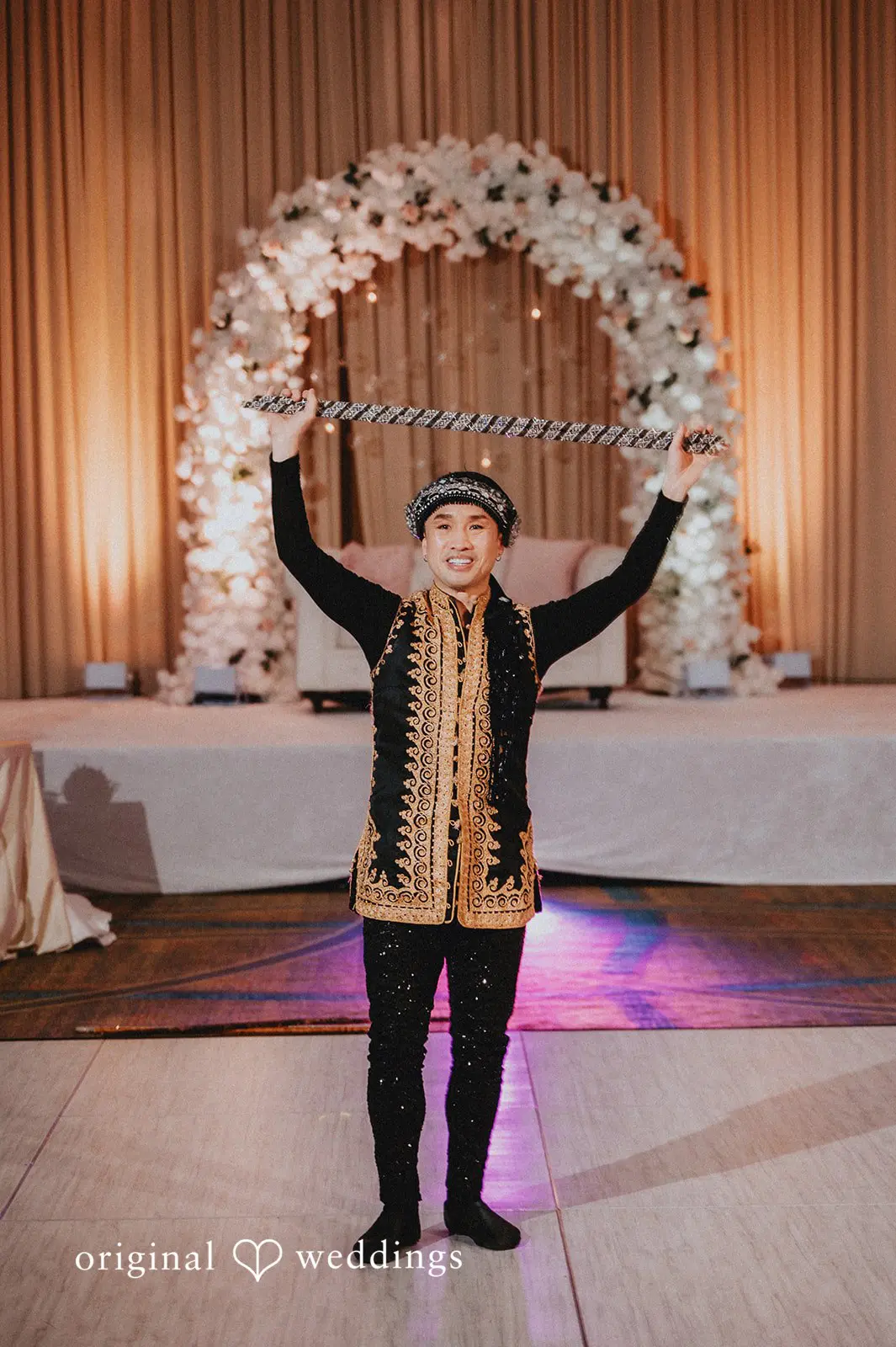 Embassy Suites by Hilton Naperville Wedding // Rhonda & Daneel -