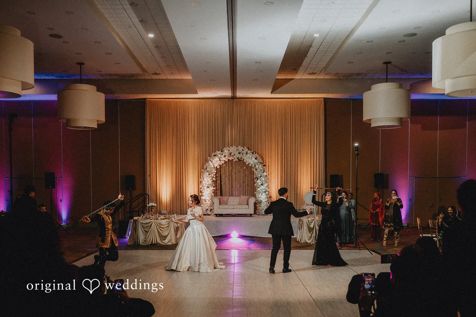 Embassy Suites by Hilton Naperville Wedding // Rhonda & Daneel -
