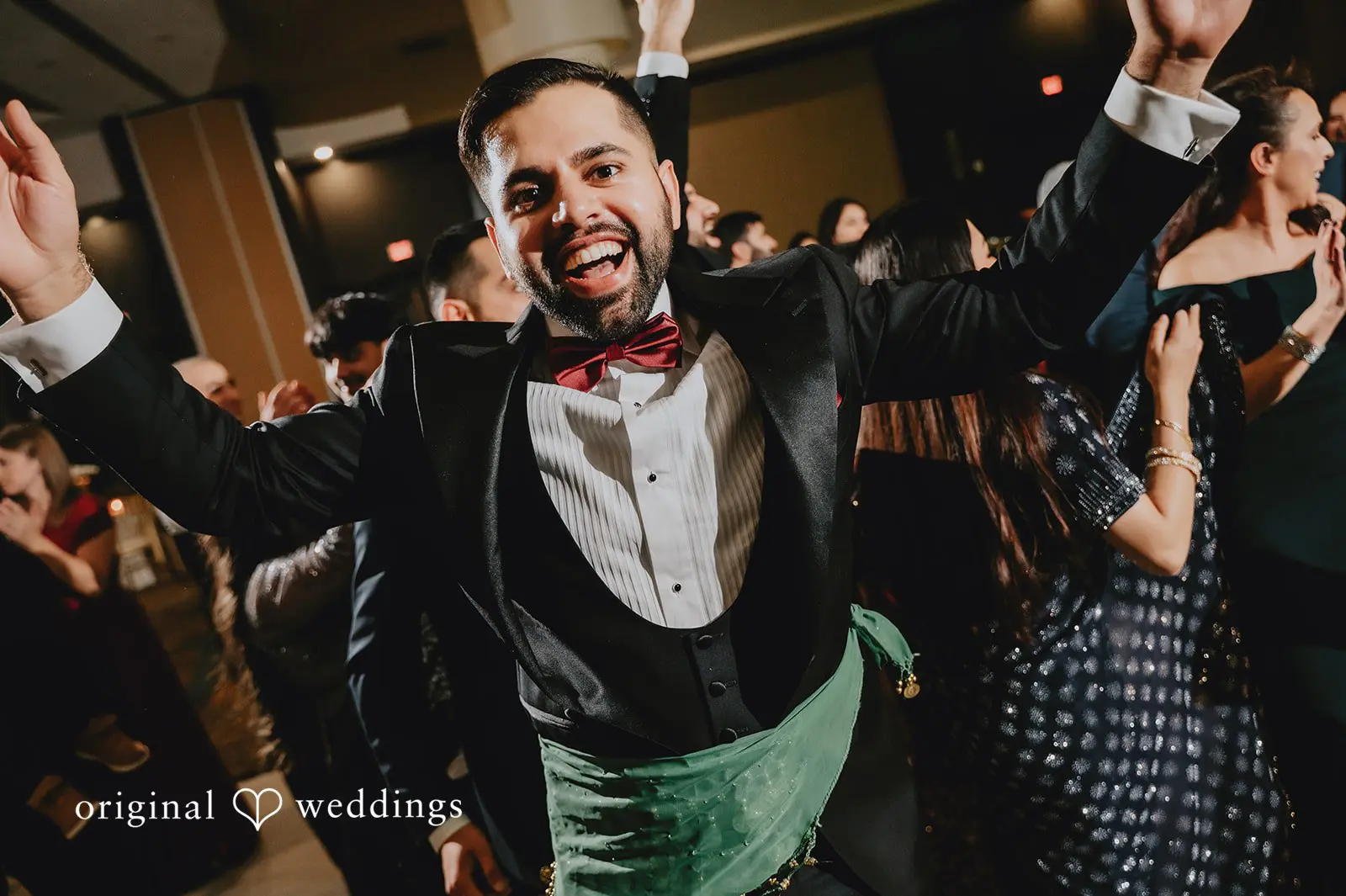 Embassy Suites by Hilton Naperville Wedding // Rhonda & Daneel -
