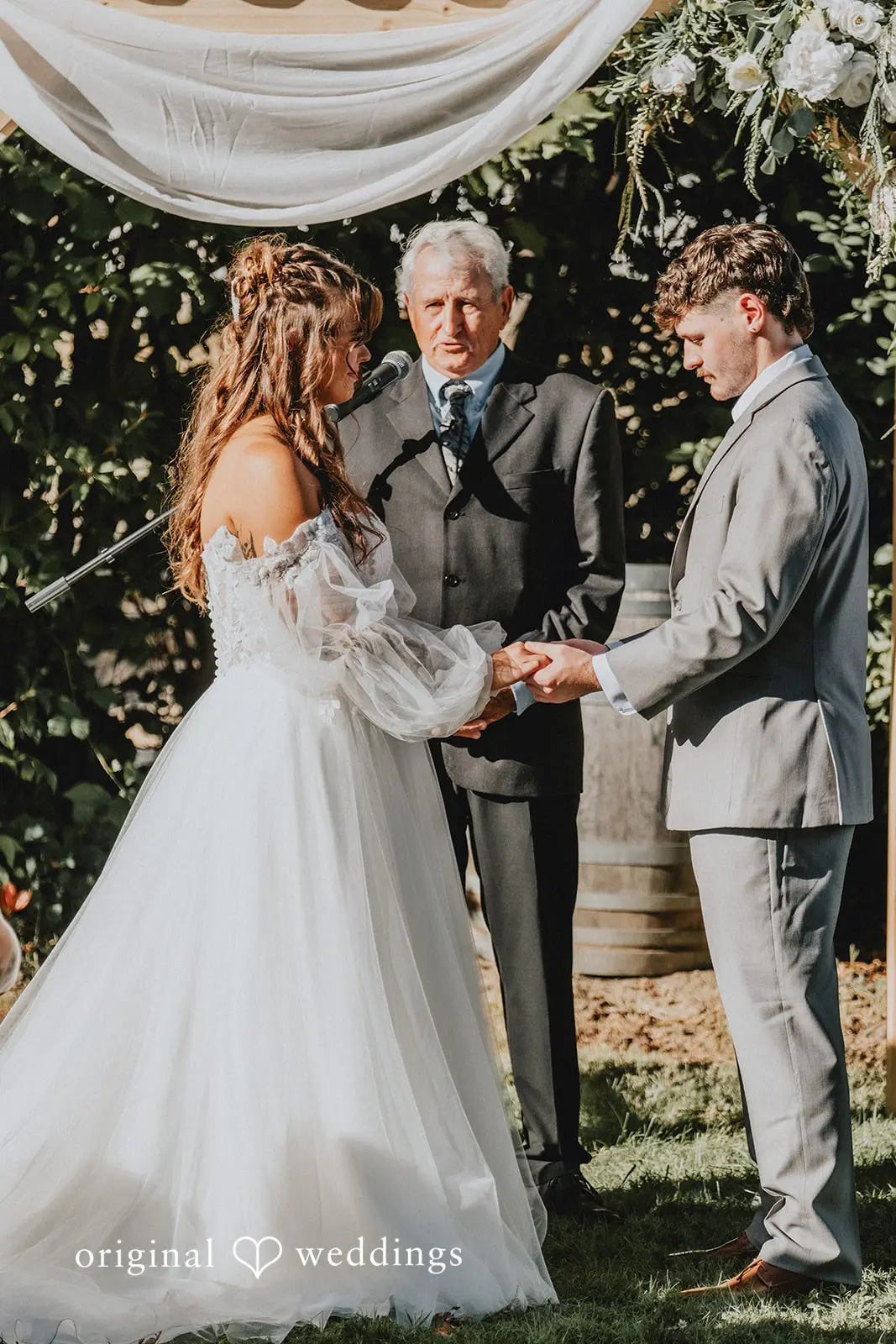 Trinity + Evan Eola Hills Wine Cellars Wedding // Trinity & Evan -