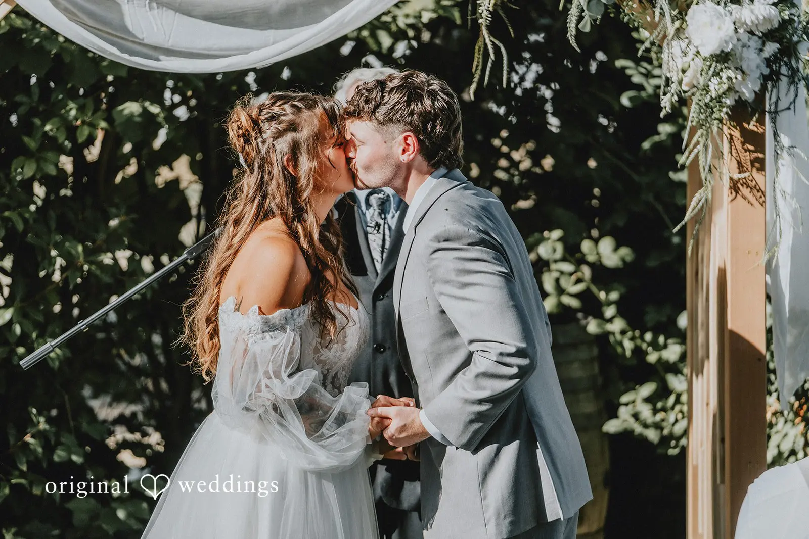 Trinity + Evan Eola Hills Wine Cellars Wedding // Trinity & Evan -