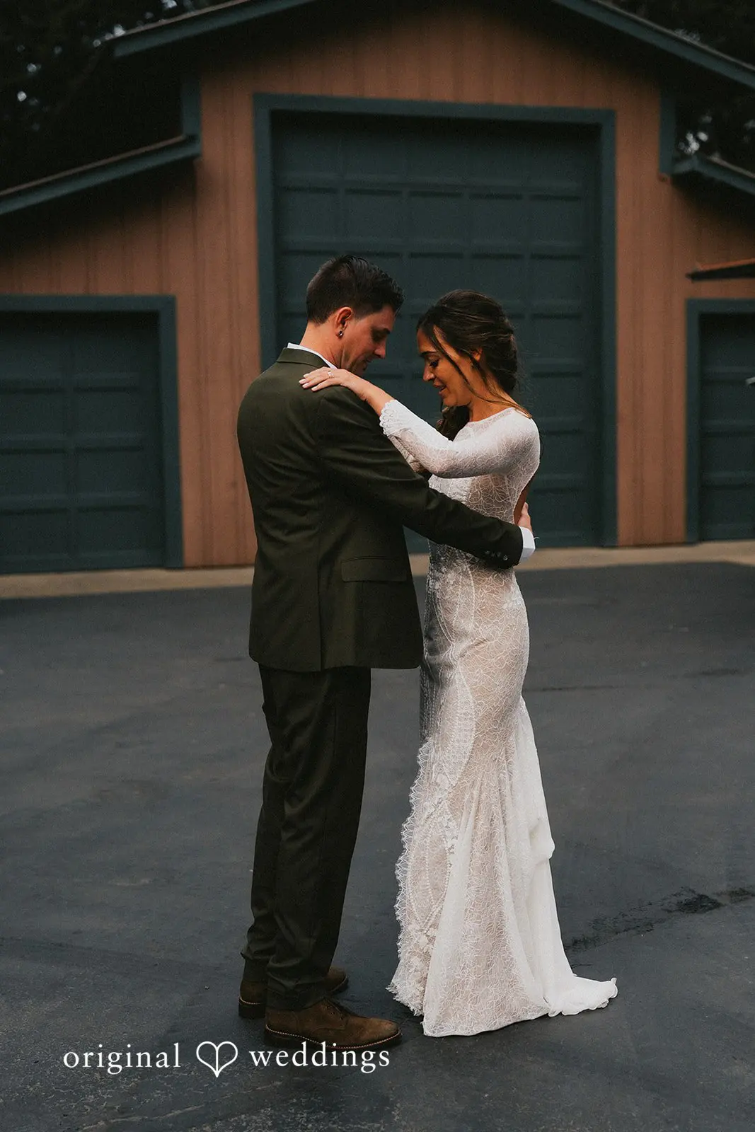 Teri + Joshua Evergreen Gardens Wedding // Teri & Joshua -
