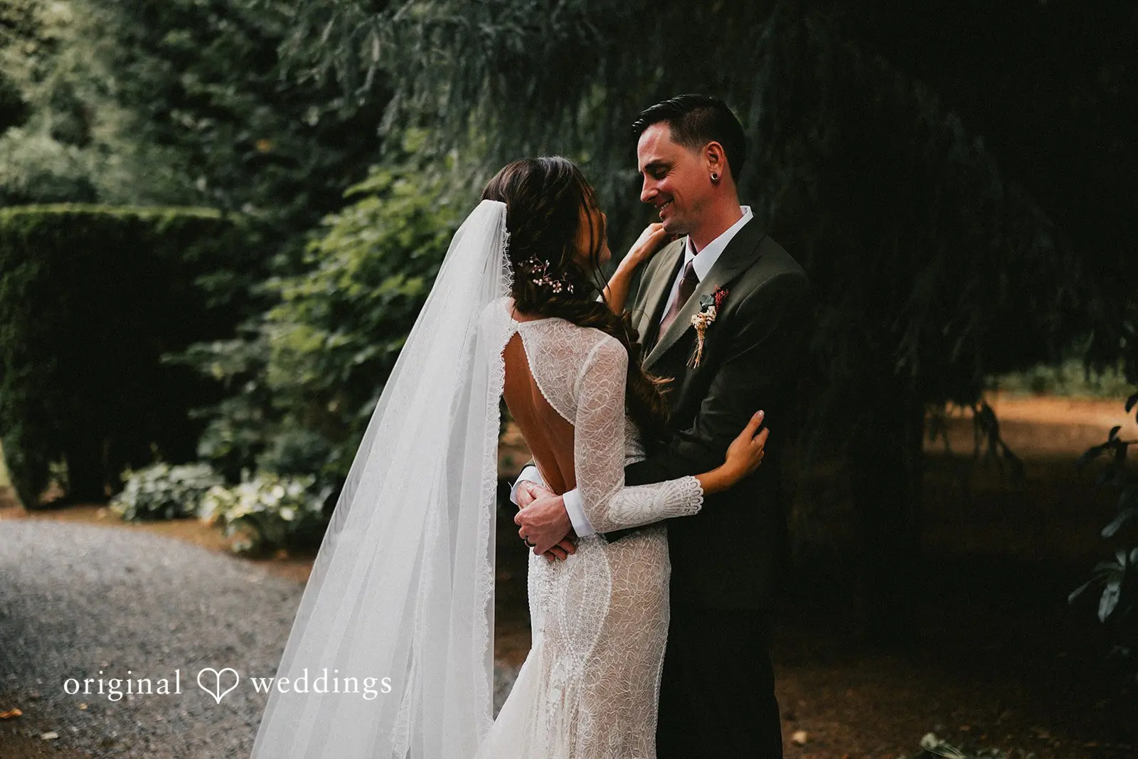 Teri + Joshua Evergreen Gardens Wedding // Teri & Joshua -