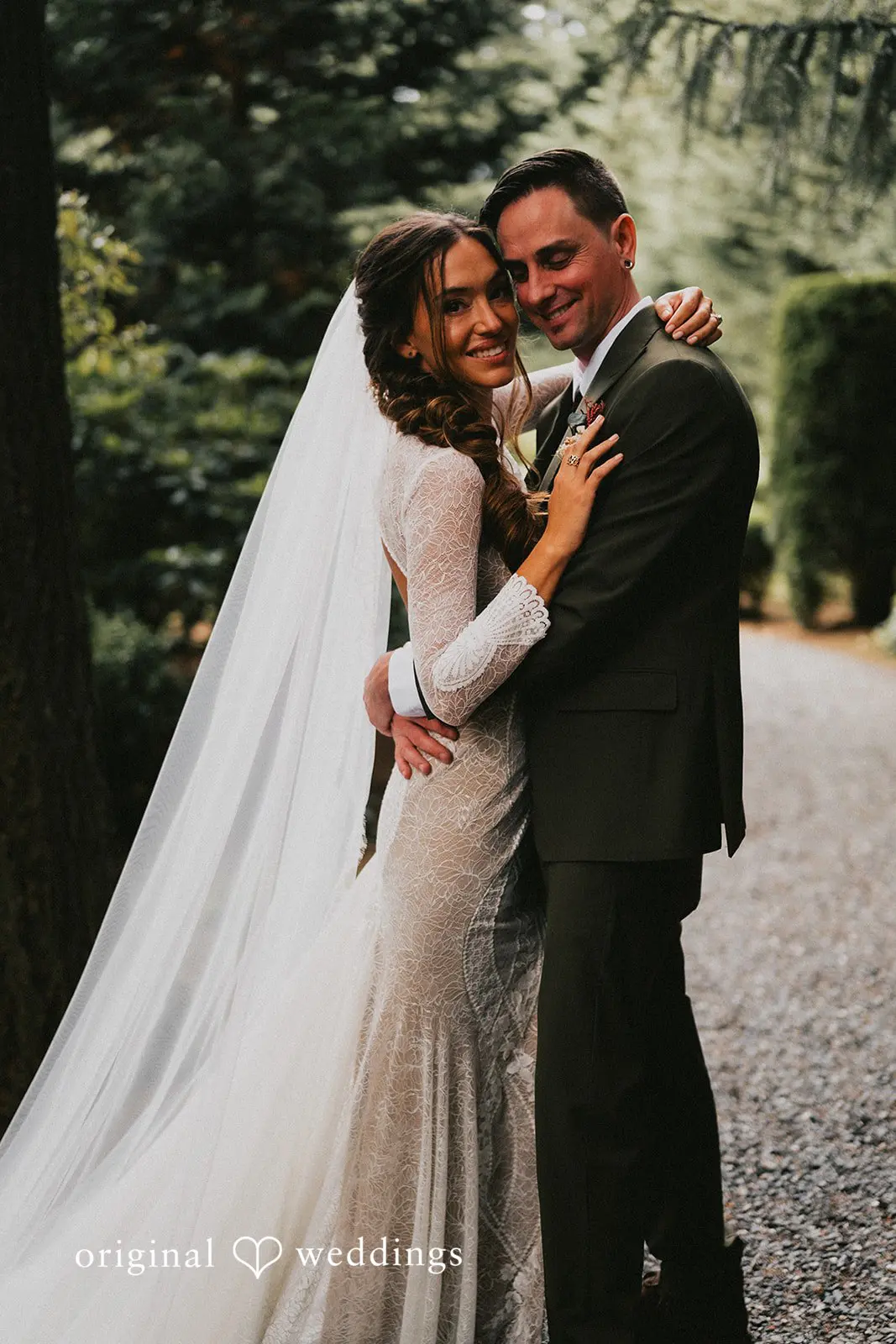 Teri + Joshua Evergreen Gardens Wedding // Teri & Joshua -