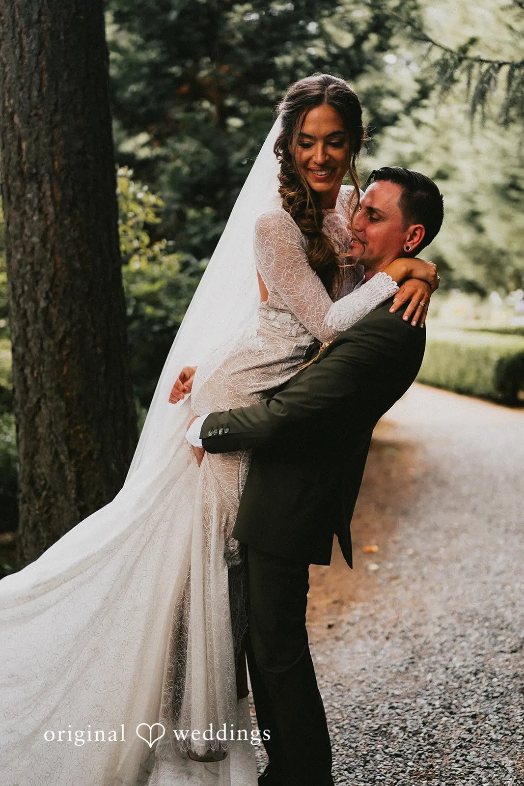 Teri + Joshua Evergreen Gardens Wedding // Teri & Joshua -