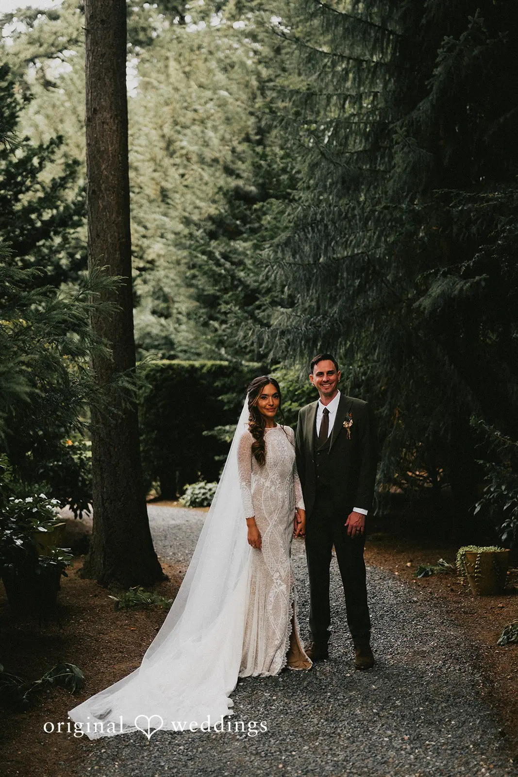 Teri + Joshua Evergreen Gardens Wedding // Teri & Joshua -