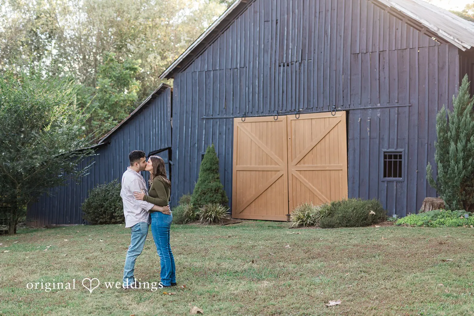 Kinsey + Andrew Farmhouse Siloam Engagement // Kinsey & Andrew -