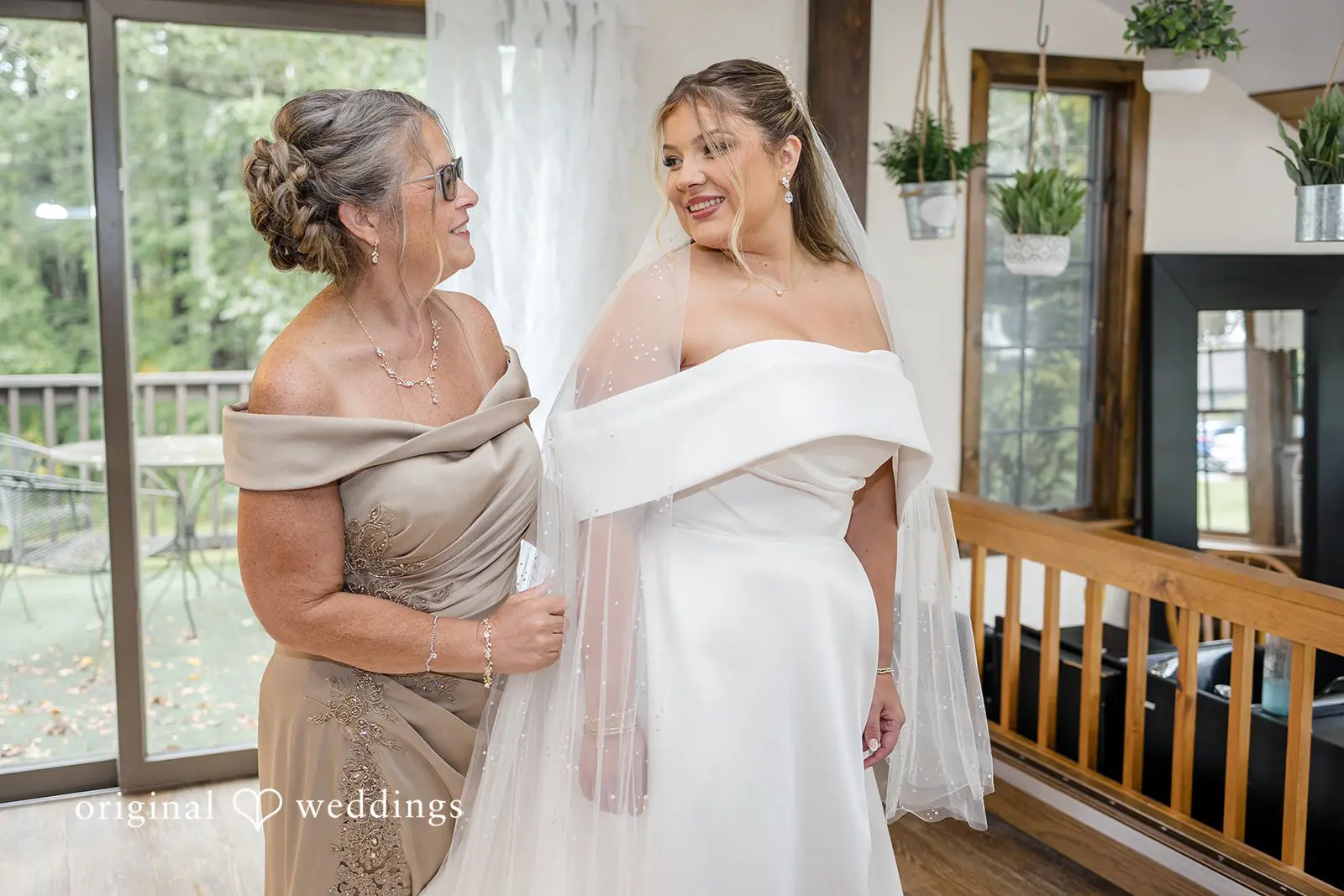 Fern Hill Barn Wedding // Kelsea & Brendan -