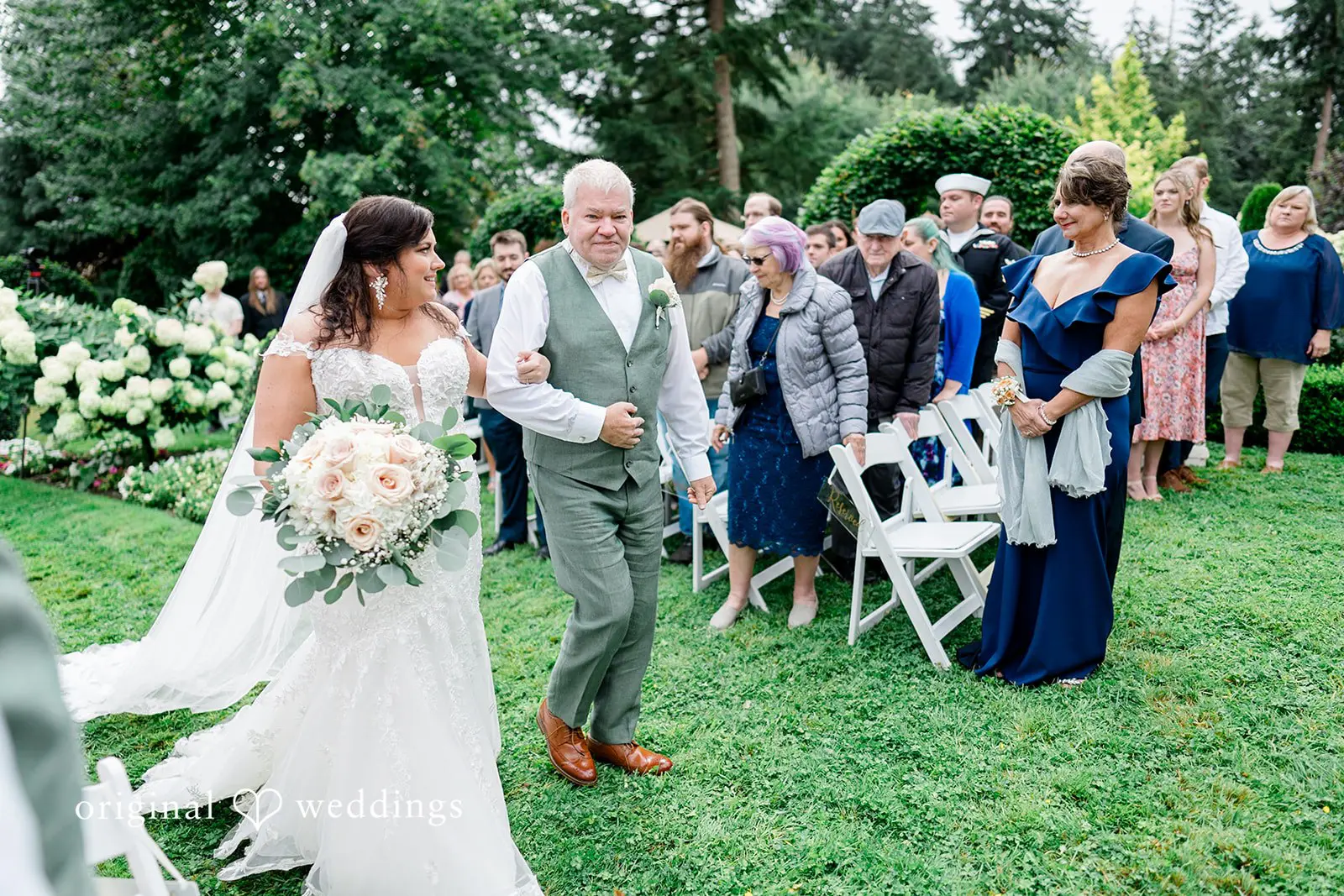 Amanda + Benjamin Froggsong Gardens Wedding // Amanda & Benjamin -