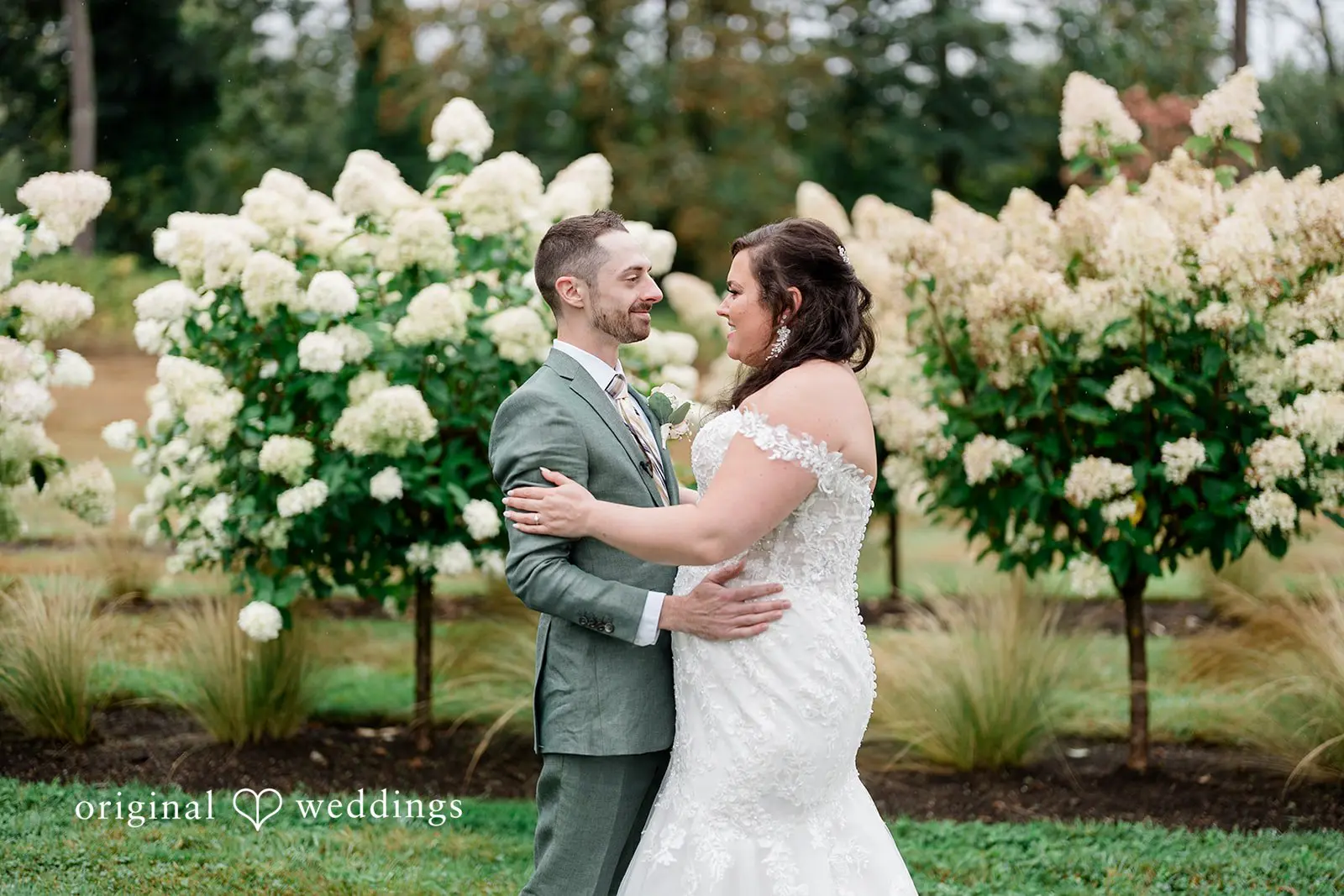 Amanda + Benjamin Froggsong Gardens Wedding // Amanda & Benjamin -
