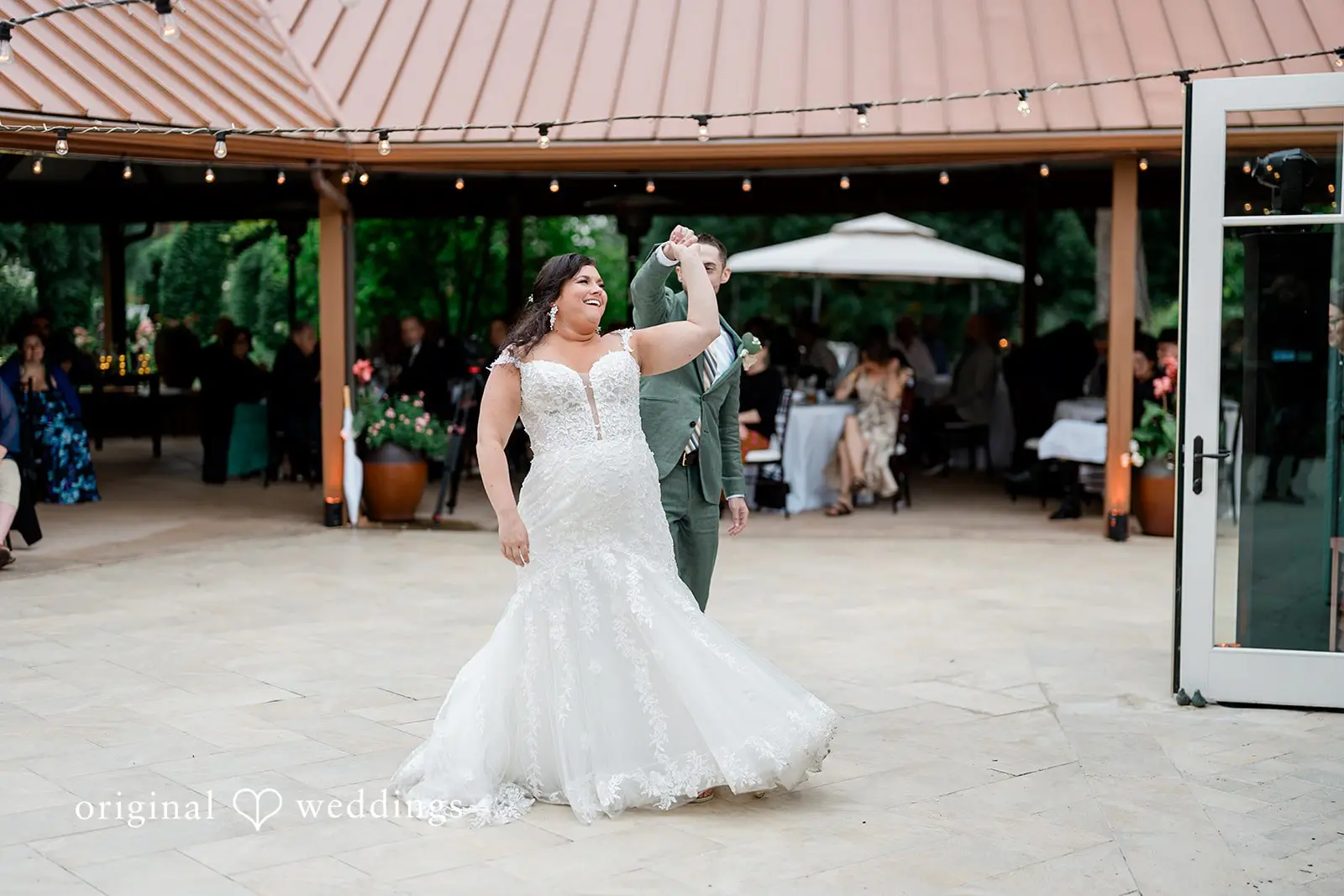 Amanda + Benjamin Froggsong Gardens Wedding // Amanda & Benjamin -