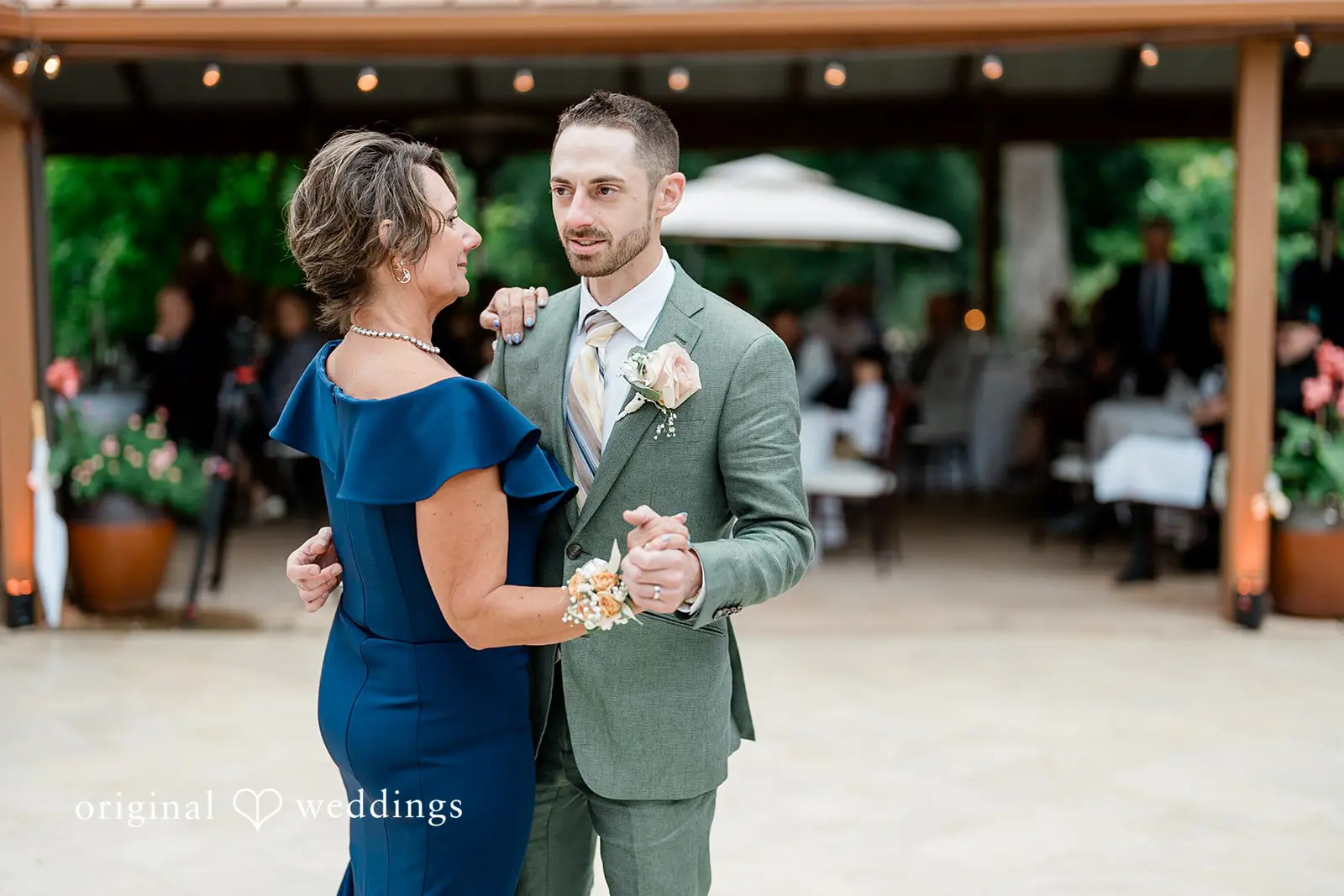 Amanda + Benjamin Froggsong Gardens Wedding // Amanda & Benjamin -