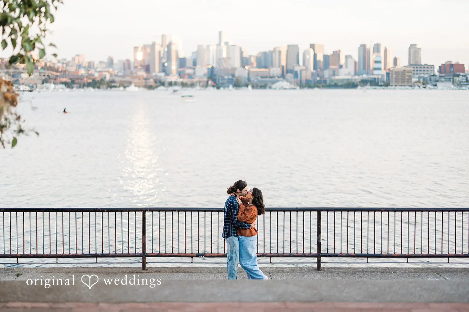 Taylor + Isaiah Gas Works Park Engagement // Taylor & Isaiah -
