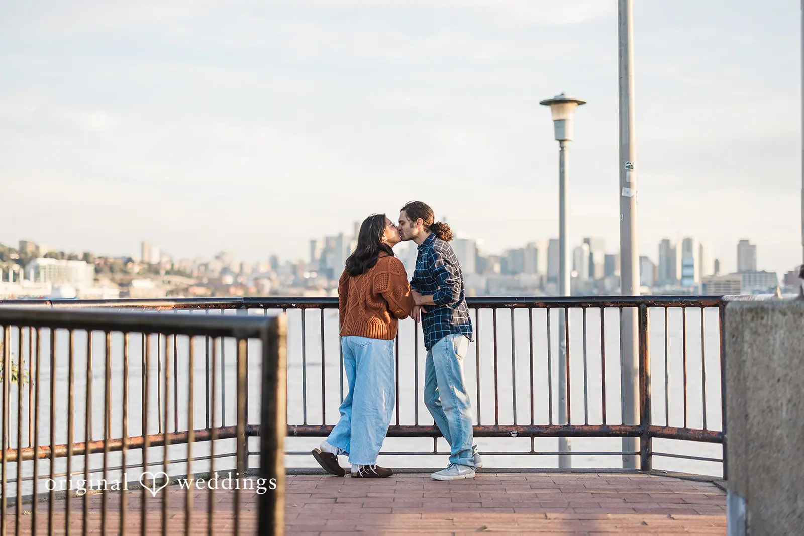 Taylor + Isaiah Gas Works Park Engagement // Taylor & Isaiah -