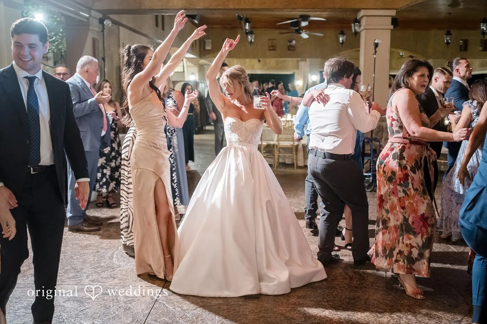Alyssa + Chuck Gervasi Vineyard Wedding // Alyssa & Chuck -