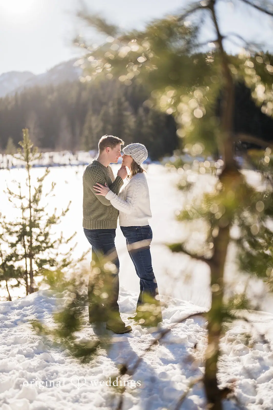 Elizabeth + Andrew Gold Creek Pond Trailhead Engagement // Elizabeth & Andrew -