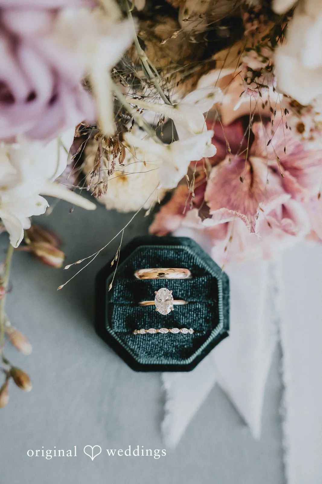 Daphne + Daniel Gorge Crest Vineyards Wedding // Daphne & Daniel -