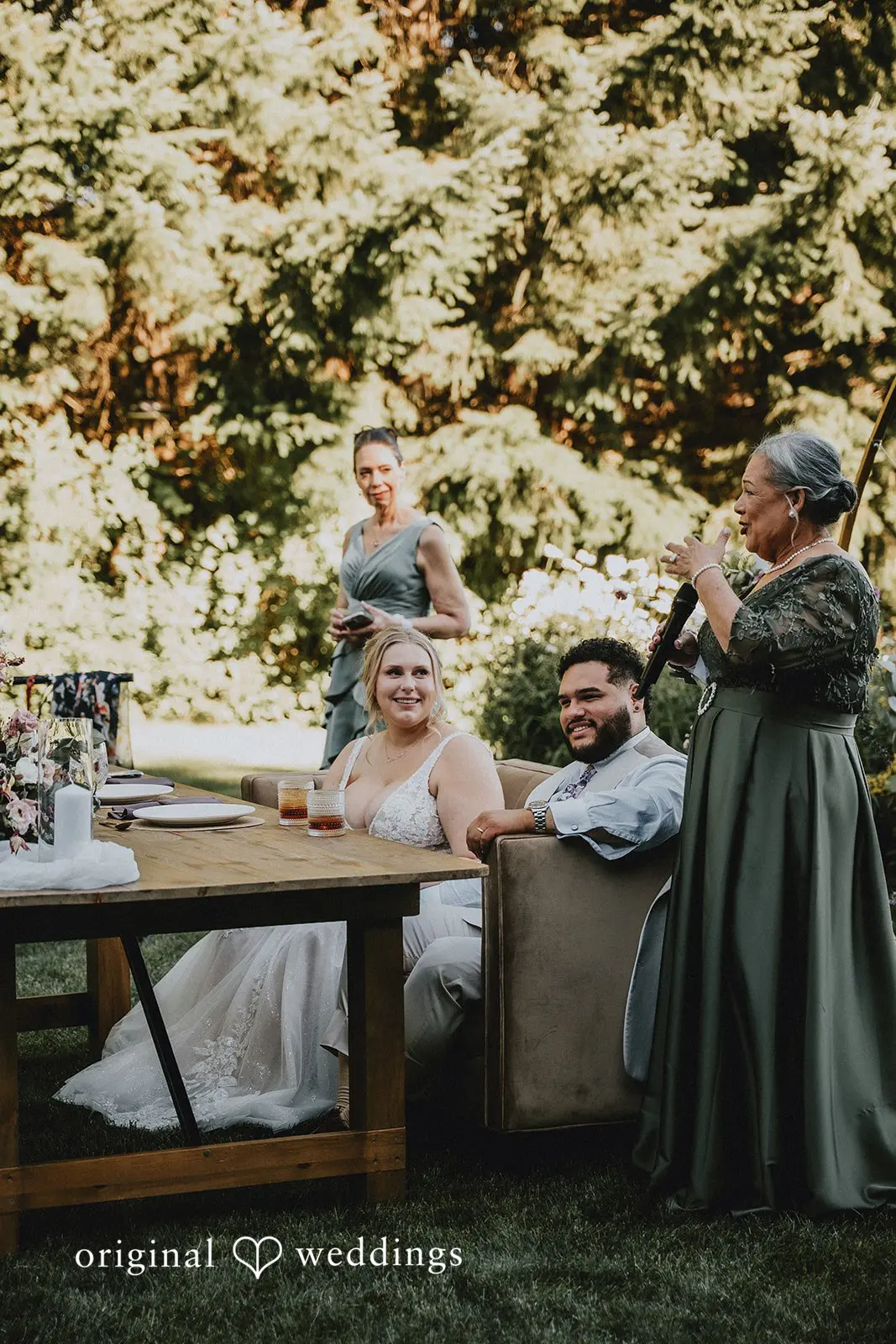 Daphne + Daniel Gorge Crest Vineyards Wedding // Daphne & Daniel -