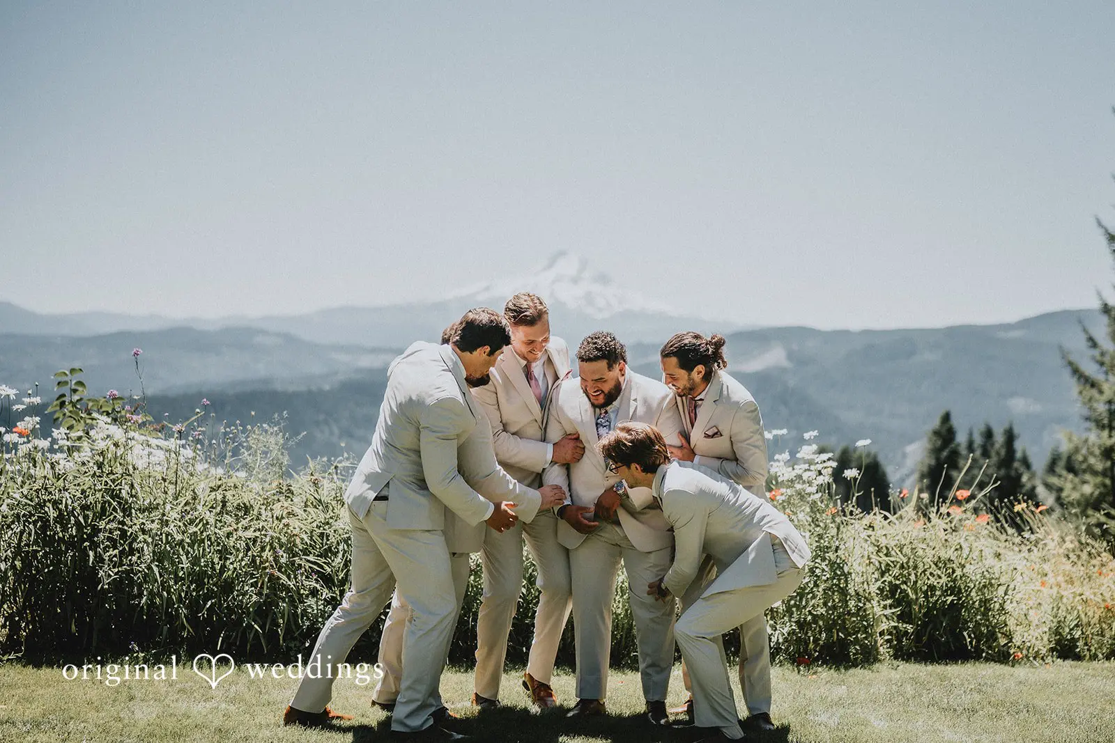 Daphne + Daniel Gorge Crest Vineyards Wedding // Daphne & Daniel -
