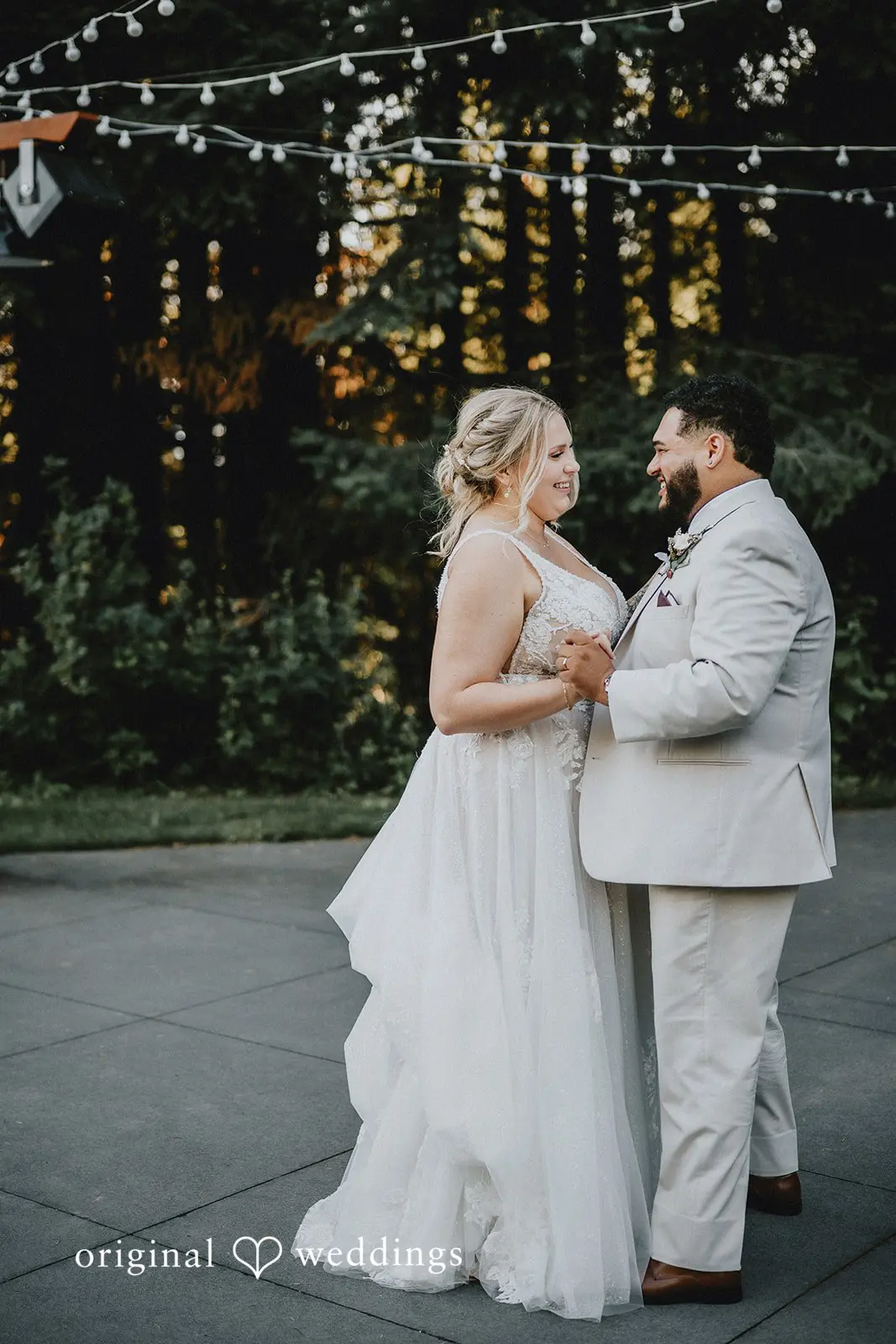 Daphne + Daniel Gorge Crest Vineyards Wedding // Daphne & Daniel -
