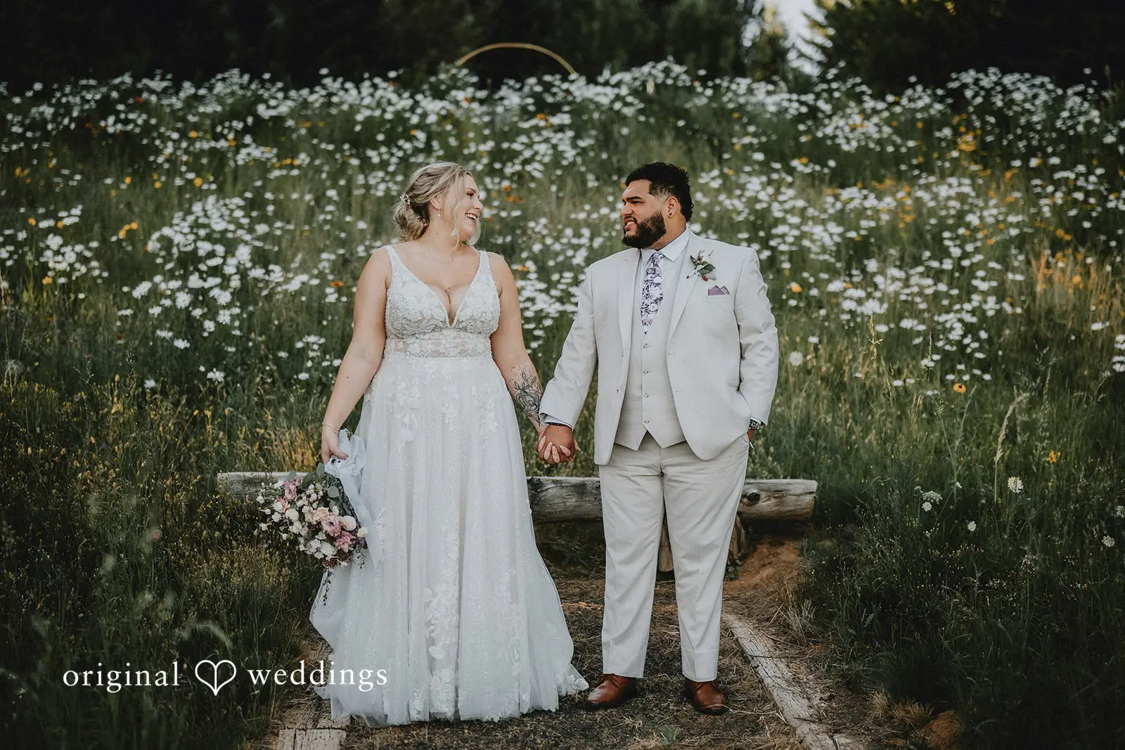 Daphne + Daniel Gorge Crest Vineyards Wedding // Daphne & Daniel -