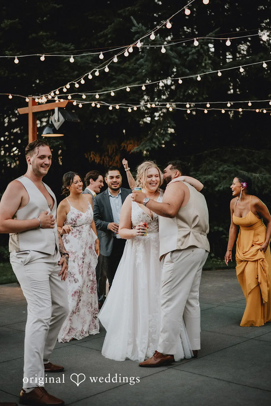 Daphne + Daniel Gorge Crest Vineyards Wedding // Daphne & Daniel -