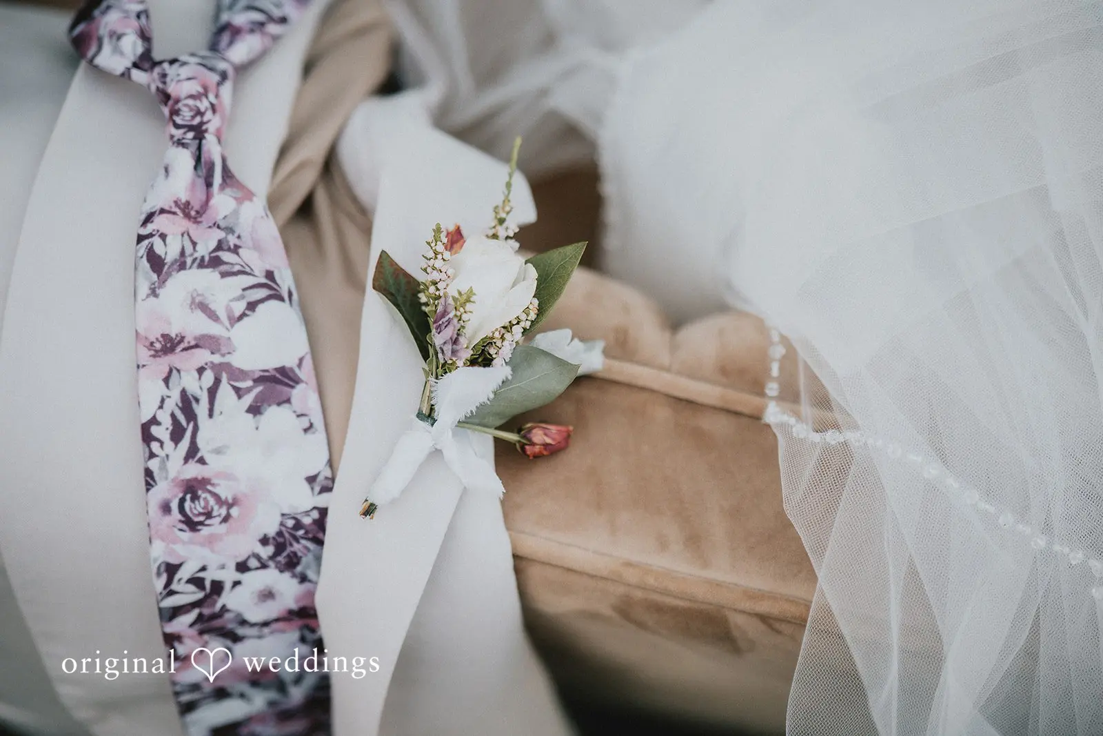 Daphne + Daniel Gorge Crest Vineyards Wedding // Daphne & Daniel -