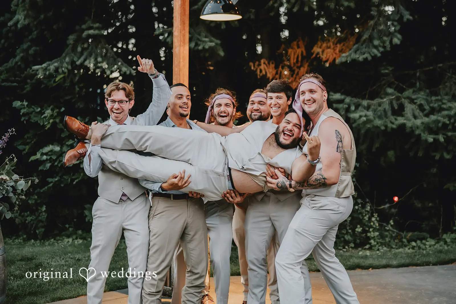 Daphne + Daniel Gorge Crest Vineyards Wedding // Daphne & Daniel -