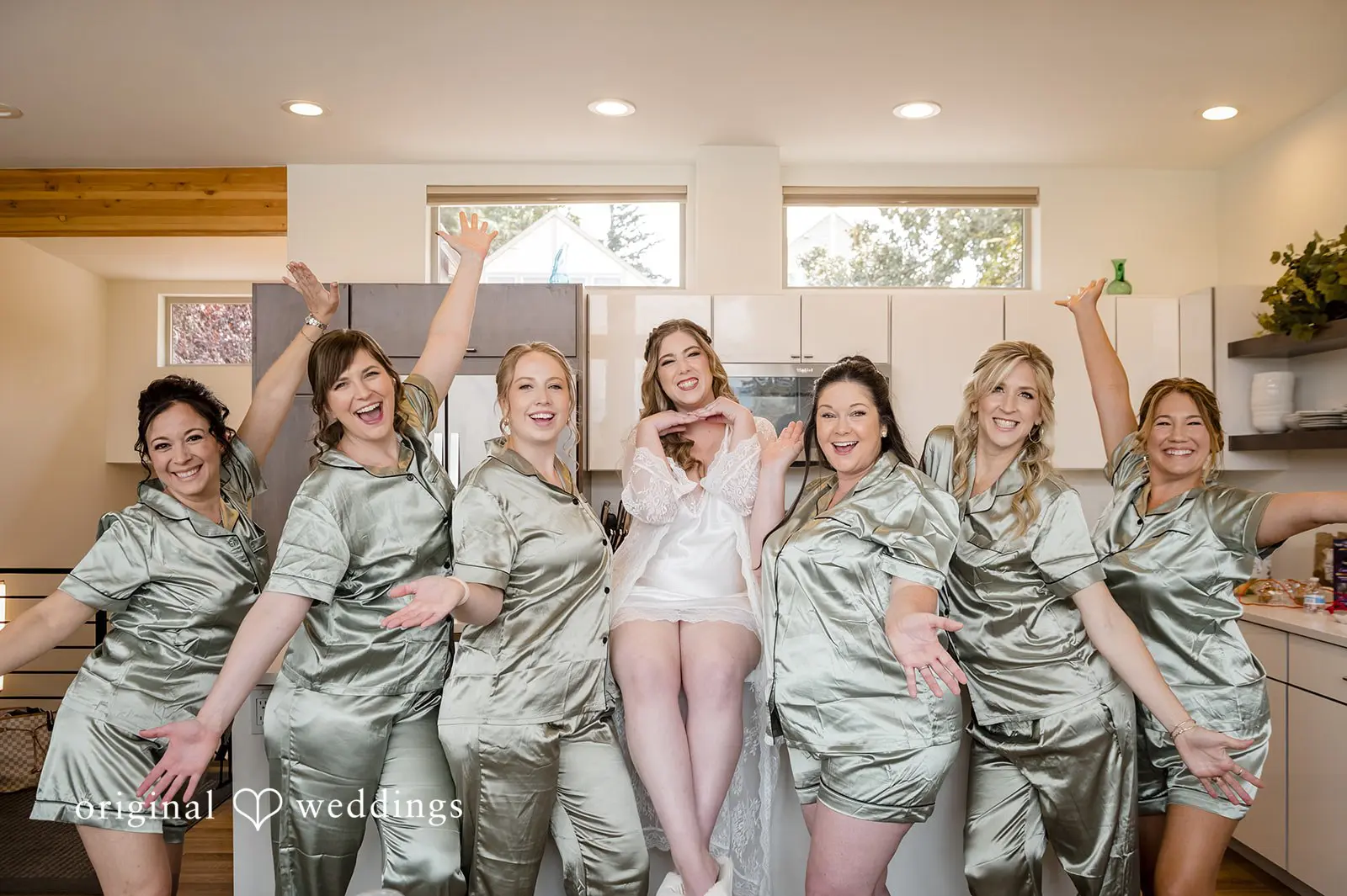 Becca + Ryan Gorge Crest Vineyards Wedding // Becca & Ryan -