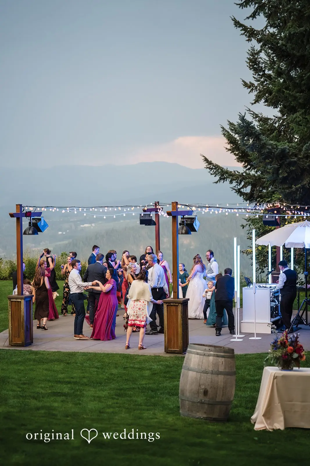 Becca + Ryan Gorge Crest Vineyards Wedding // Becca & Ryan -