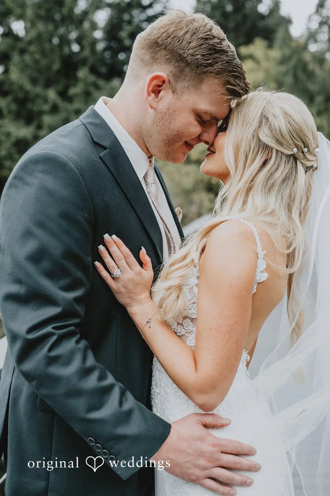 Tyson + Kaila Gray Bridge Venue Wedding // Kaila & Tyson -