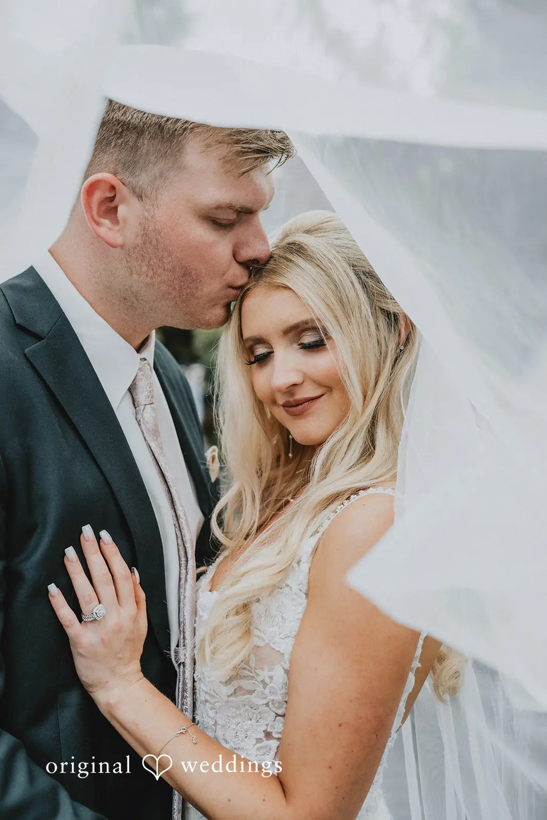 Tyson + Kaila Gray Bridge Venue Wedding // Kaila & Tyson -