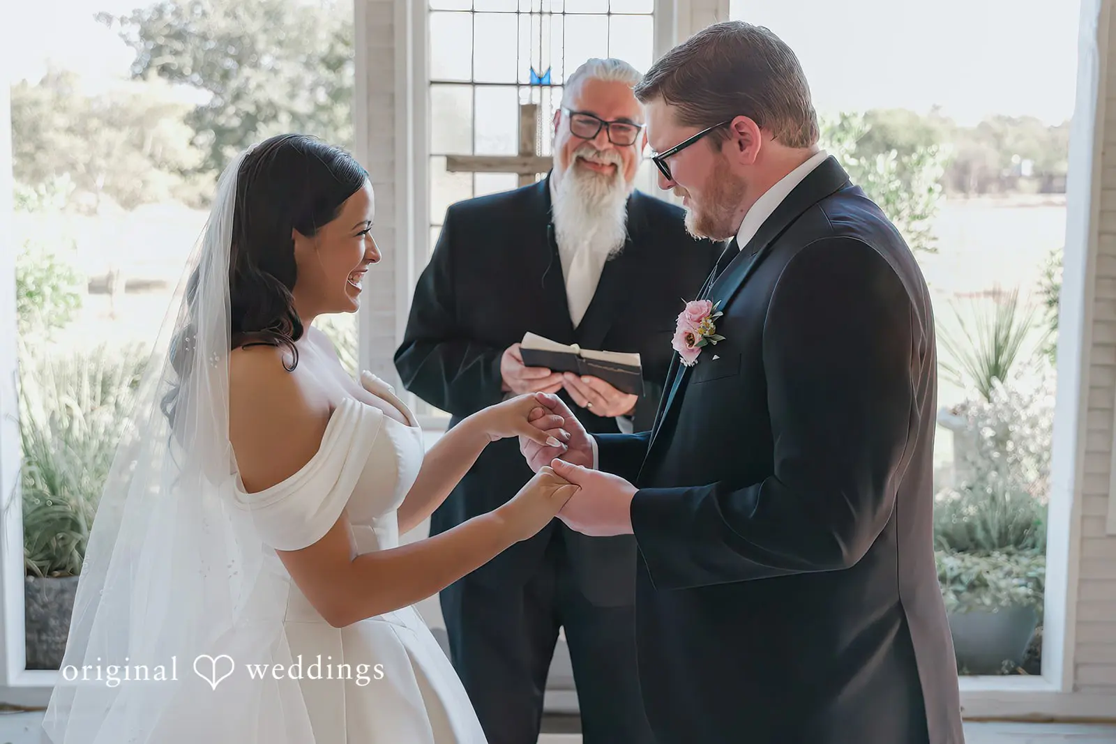 Ashley + Dylan Gruene Estate Wedding // Ashley & Dylan -