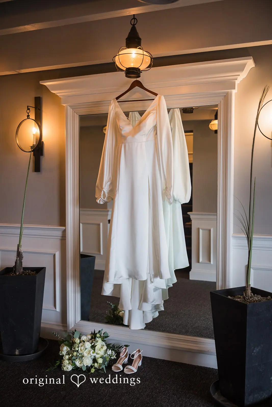 Harbor Lights Wedding // Victoria & Iziah -
