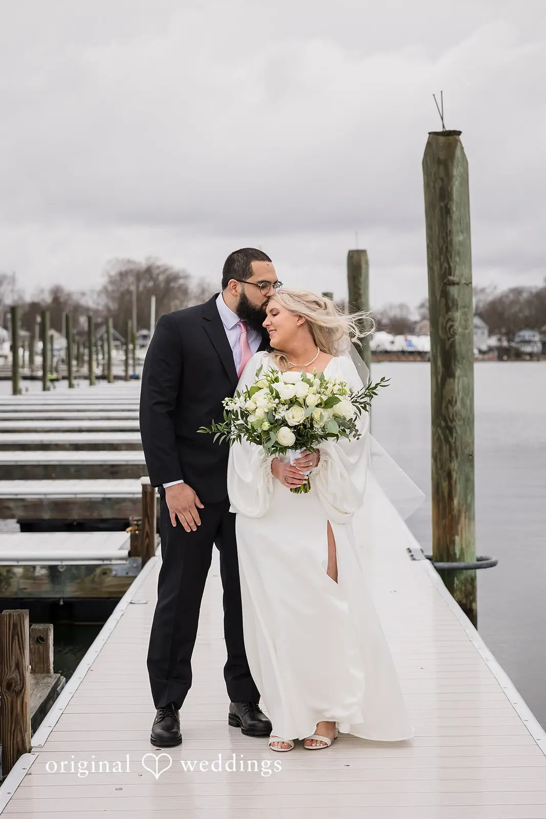 Harbor Lights Wedding // Victoria & Iziah -