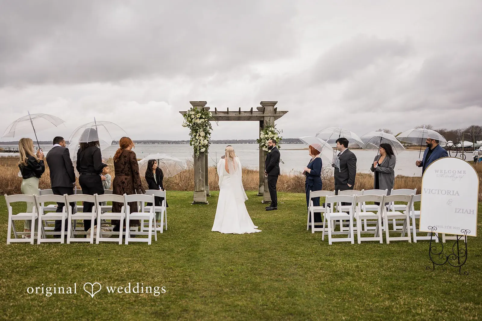 Harbor Lights Wedding // Victoria & Iziah -