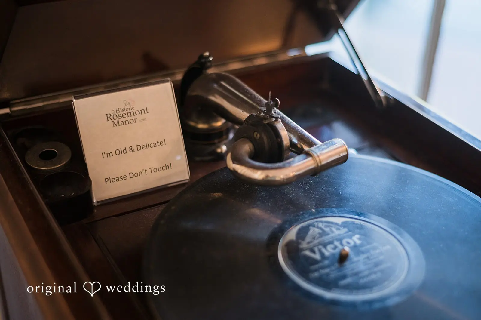Historic Rosemont Manor Wedding // Lauren & Noah -