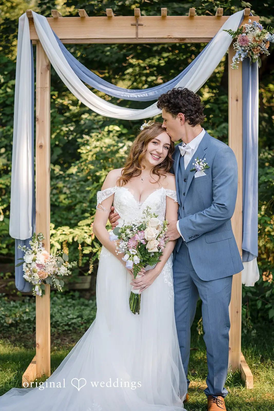 Zachary + Kaley Illinois Backyard Wedding // Kaley & Zachary -