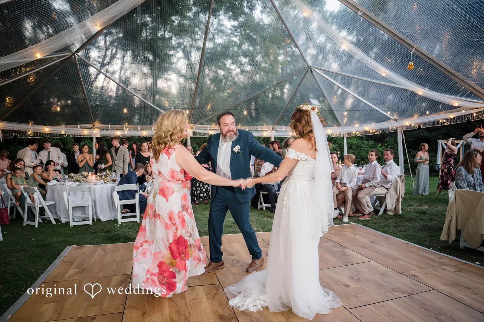 Zachary + Kaley Illinois Backyard Wedding // Kaley & Zachary -