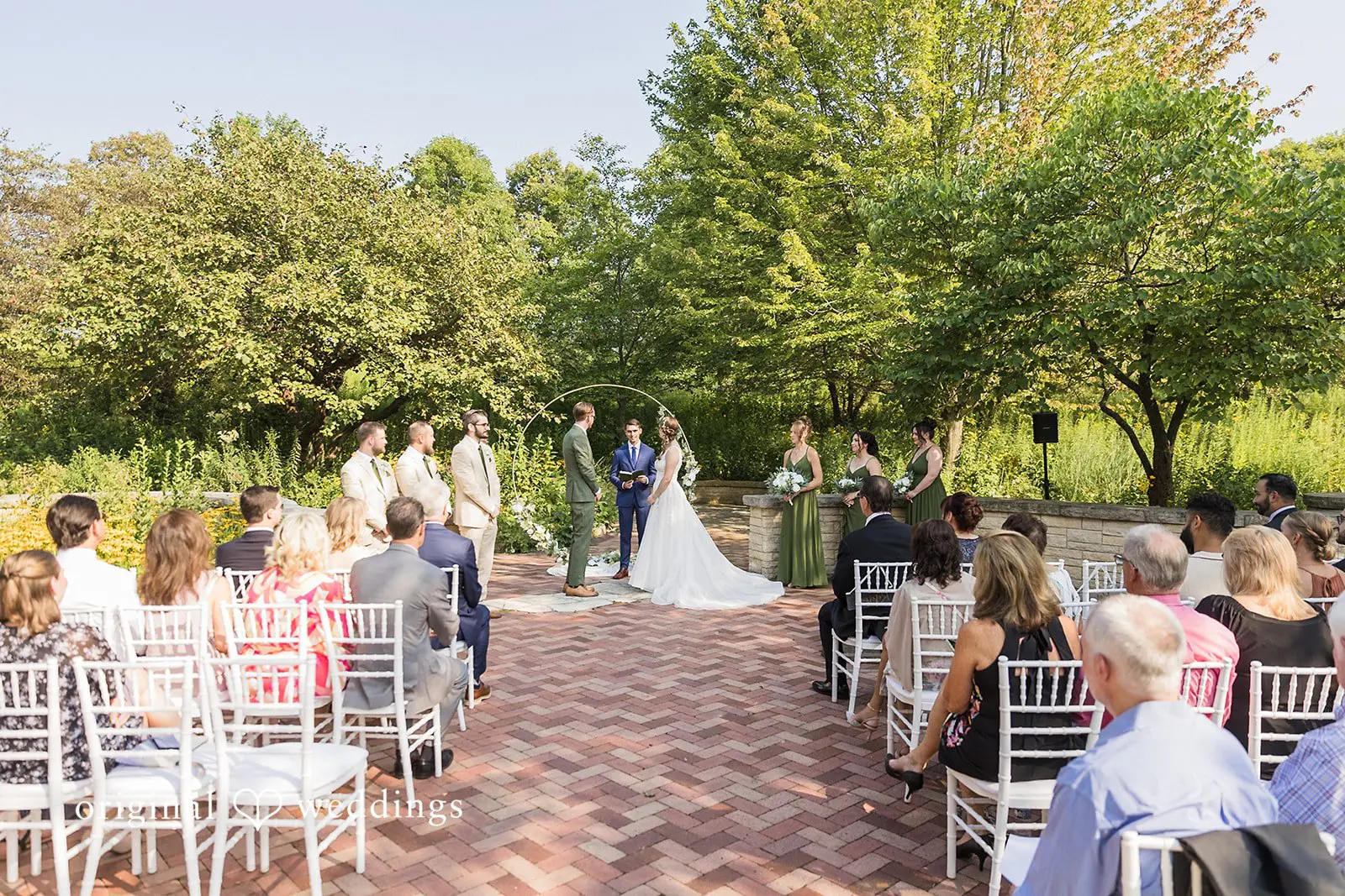 Melissa + Chris Independence Grove Wedding // Melissa & Chris -