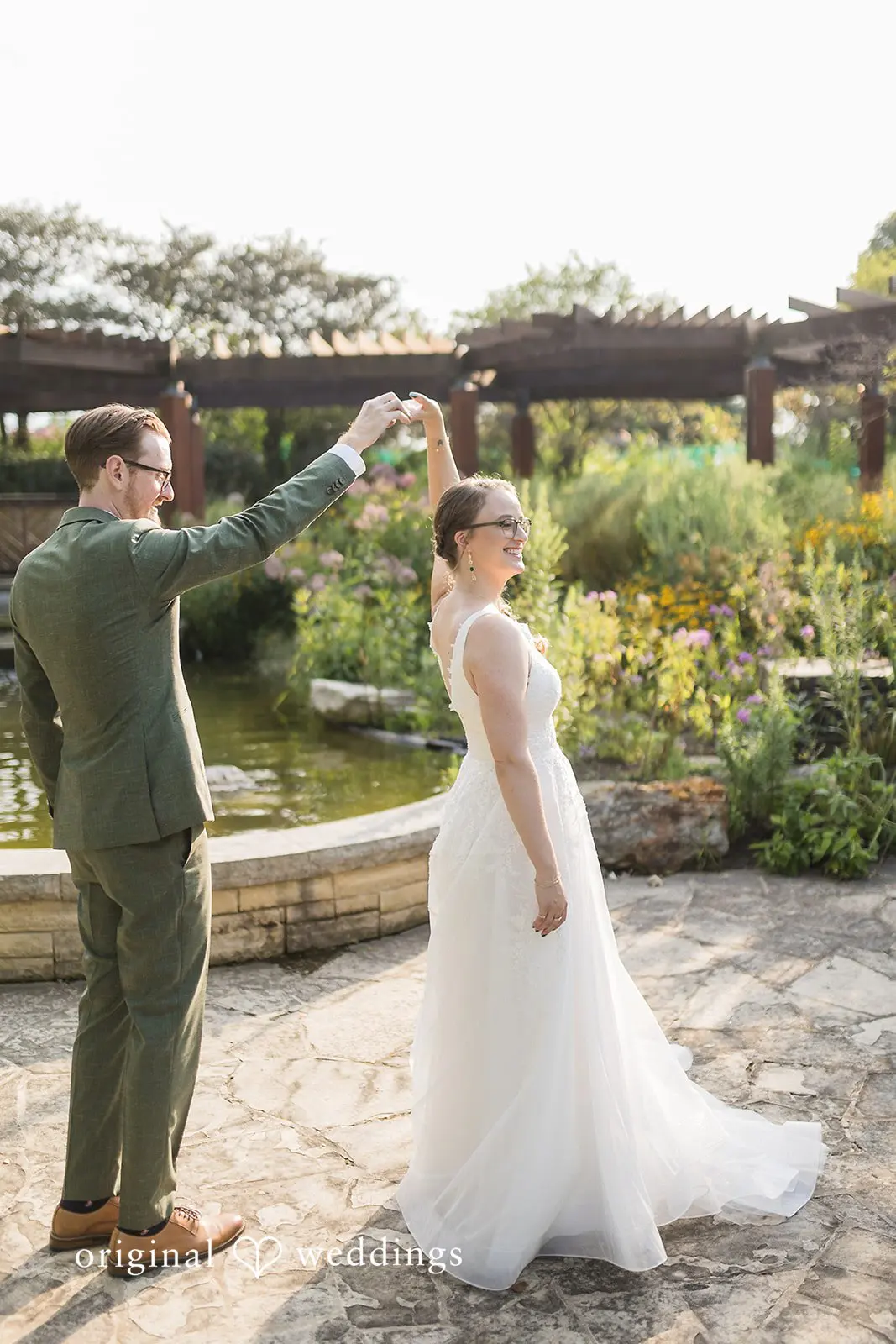 Melissa + Chris Independence Grove Wedding // Melissa & Chris -