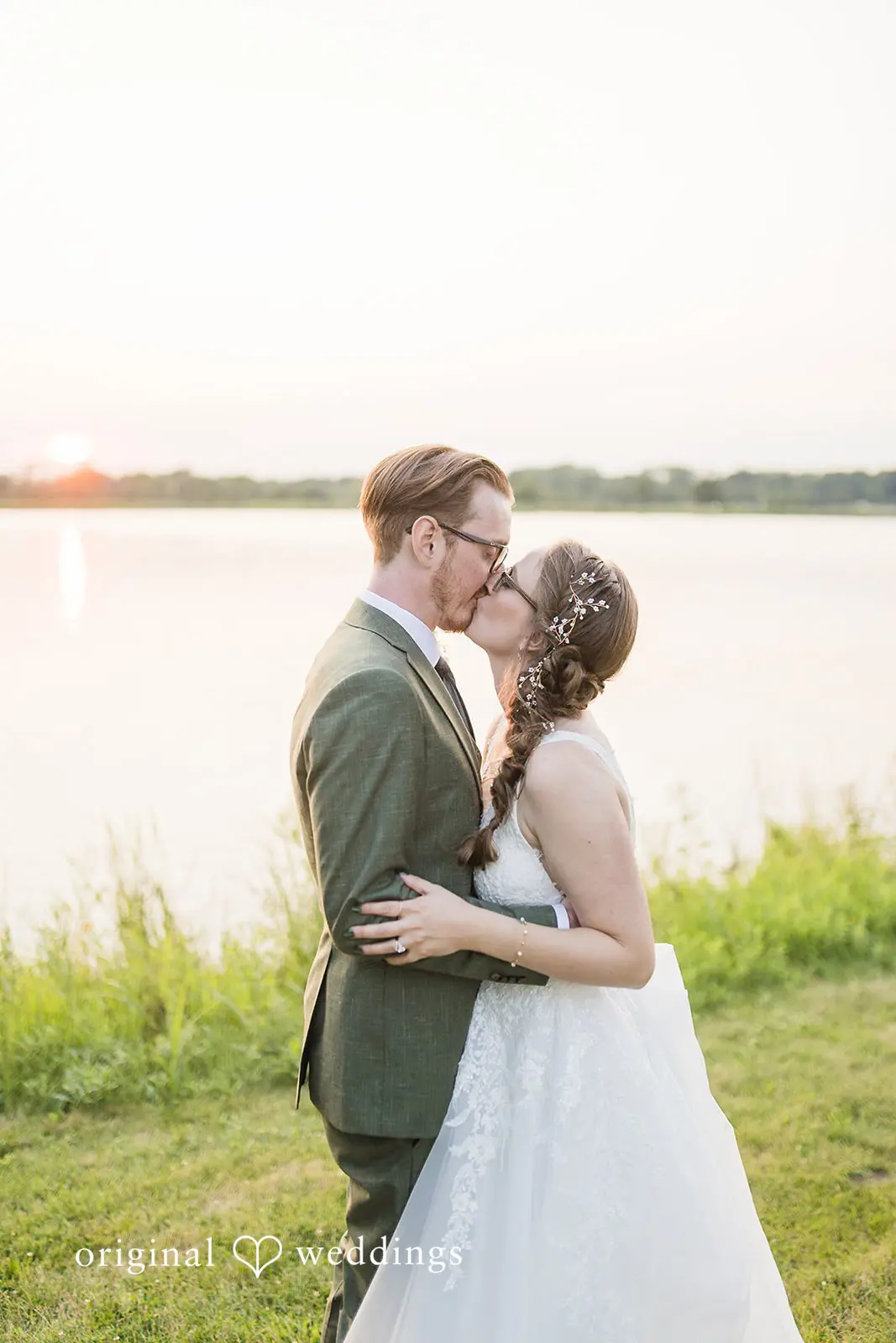 Melissa + Chris Independence Grove Wedding // Melissa & Chris -