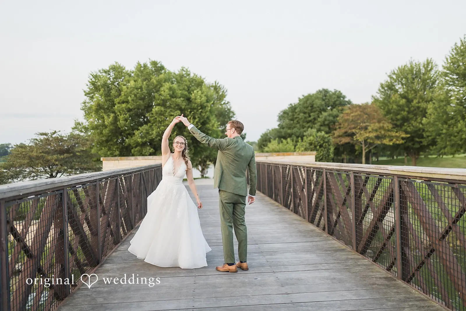 Melissa + Chris Independence Grove Wedding // Melissa & Chris -